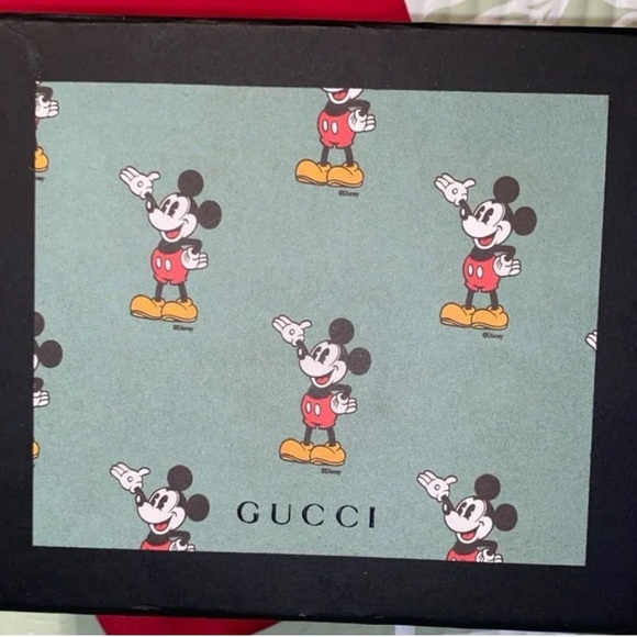 GUCCI x Disney Collaboration Mickey Mouse Card Case Holder Wallet - Picture 2 of 3